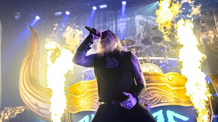 Amon Amarth NYC 2022 1600x900, Kevin Wilson