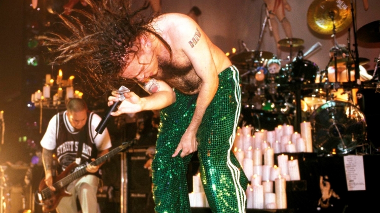 Korn live 1998 getty cropped, Mick Hutson / Redferns